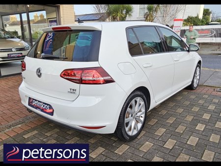 2017 Volkswagen Golf VOLKSWAGEN GOLF 1.2 PETROL AUTOMATIC - LOW MILEAGE €17,950 thumbnail