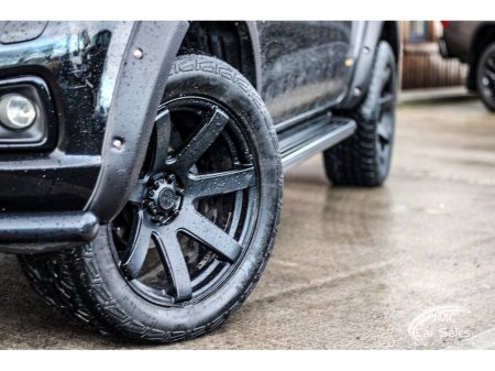 2018 Nissan Navara - thumbnail 2