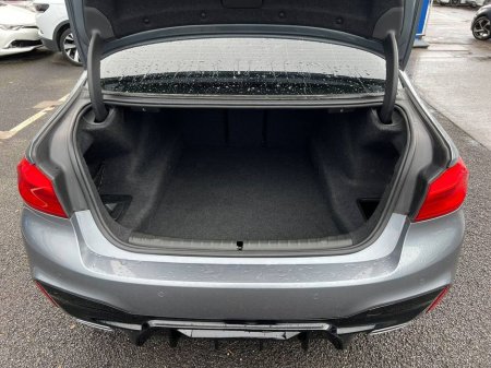 2018 BMW 5 Series - thumbnail 13