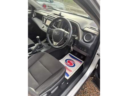 2014 Toyota Rav4 - thumbnail 8