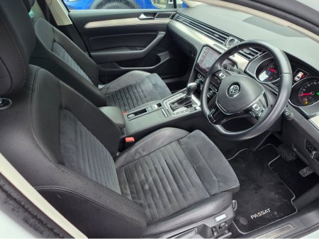 2020 Volkswagen Passat - thumbnail 2