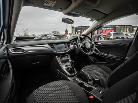 2016 Opel Astra - thumbnail 10