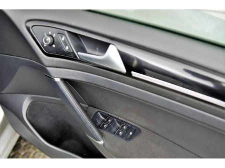 2015 Volkswagen Golf 1.4 TSI DSG HIGHLINE 103KW €15,890 thumbnail