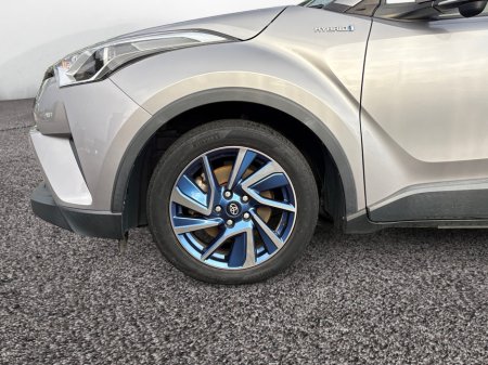 2017 Toyota C-HR 1.8 Petrol Hybrid Auto €18,950 thumbnail