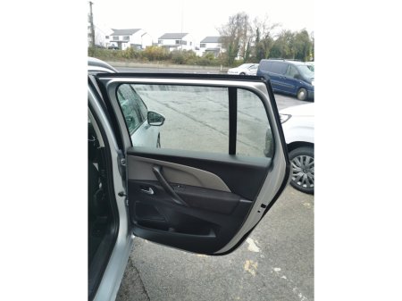 2016 Citroen Grand C4 Picasso 1.6 BLUE HDI 1 120 EXCLUSIVE 5DR 120BHP €13,250