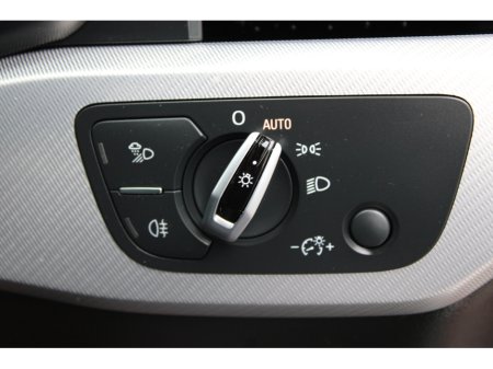 2017 Audi A4 - thumbnail 17