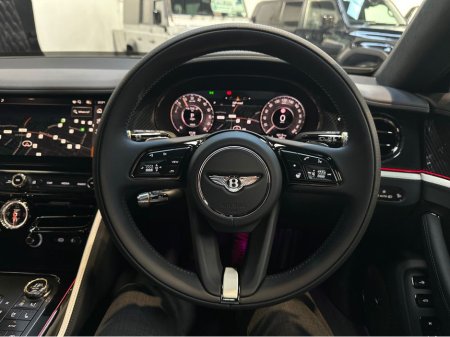 2025 Bentley Flying Spur - thumbnail 19