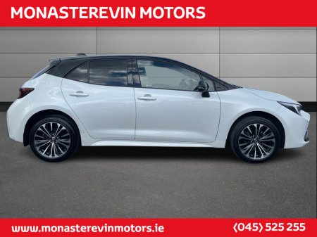 2024 Toyota Corolla HB LUNA SPORT €31,888
