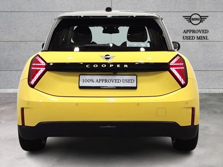 2025 MINI Hatch Cooper E €25,950 thumbnail