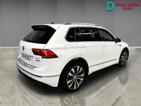 2018 Volkswagen Tiguan 2.0 TDI R-LINE 4MOTION €28,750 thumbnail