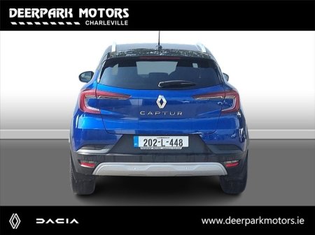 2020 Renault Captur TCe 100 Iconic €19,950 thumbnail