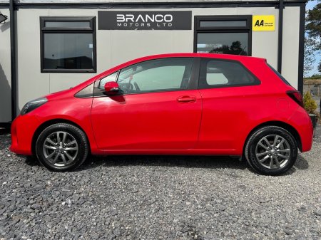 2015 Toyota Yaris - photo 5