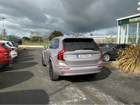 2025 Volvo XC90 - thumbnail 7