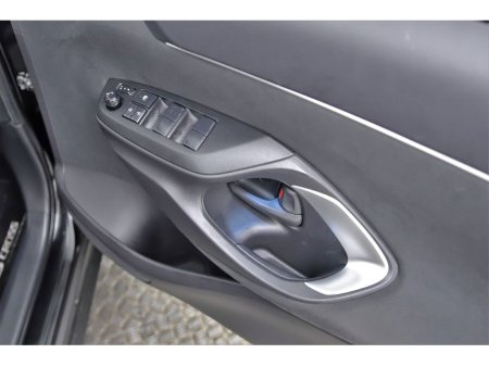 2022 Toyota Yaris Cross 1.5 HYBRID *360 PAN CAM*9"ANDROID CAR PLAYER*PARK SENSORS* thumbnail