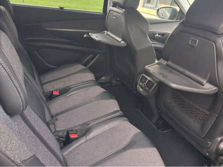 2018 Peugeot 5008 - thumbnail 19