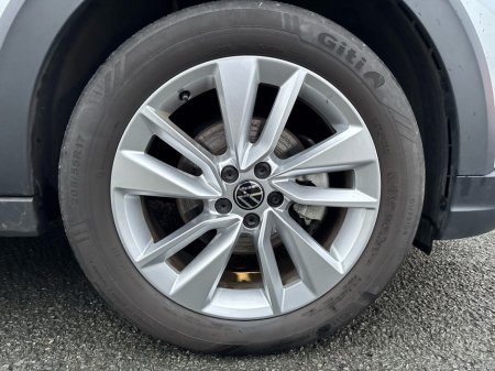 2025 Volkswagen Taigo EDITION 75 1.0 TSI116HP D7F €28,950 thumbnail