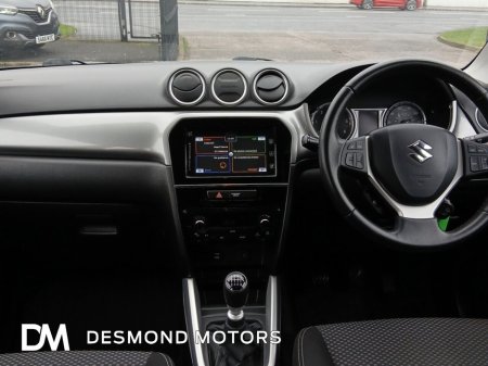 2016 Suzuki Vitara - thumbnail 2