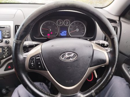 2008 Hyundai i30 - thumbnail 2