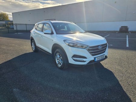 2017 Hyundai Tucson 1.7 CRDI, COMFORT MODEL, LOW MILEAGE, FINANCE, NATIONWIDE WARRANTY, 5 STAR REVIEWS €14,995 thumbnail