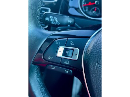 2015 Volkswagen Golf 1.4 TSI 150HP ACT HIGHLINE €12,499 thumbnail