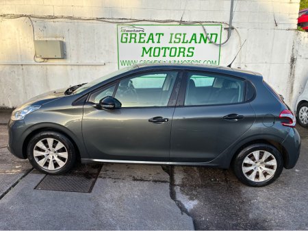 2013 Peugeot 208 - thumbnail 2