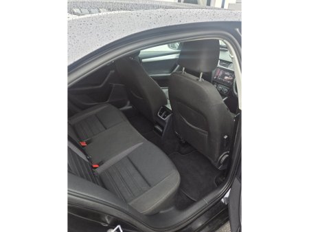 2017 Skoda Octavia - thumbnail 12