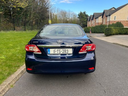 2011 Toyota Corolla - thumbnail 4