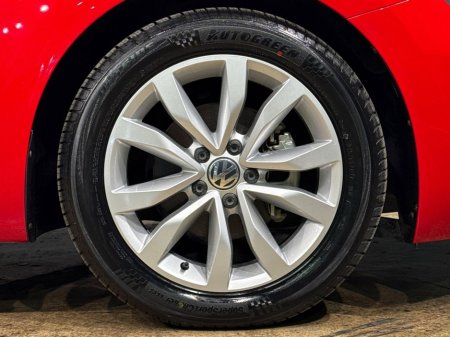 2019 Volkswagen Beetle - thumbnail 10