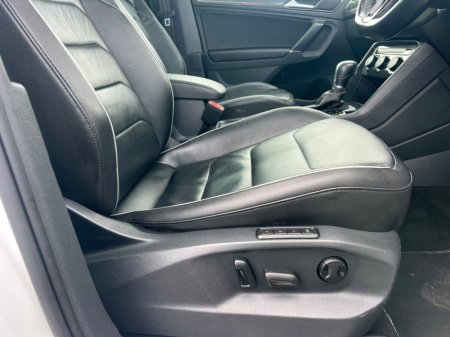 2018 Volkswagen Tiguan - thumbnail 14