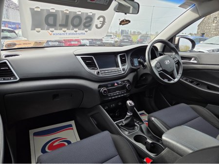 2017 Hyundai Tucson 1.7 CRDI SE NAV BL/DR 5 5DR €13,950 thumbnail