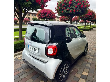2017 Smart Fortwo - thumbnail 2
