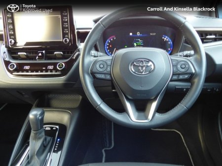 2022 Toyota Corolla Hybrid Luna HB €24,950 thumbnail