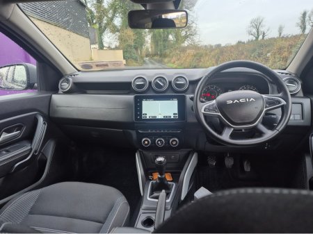 2024 Dacia Duster JOURNEY BLUE DCI 115 DF €27,950 thumbnail