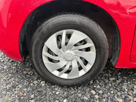 2017 Honda Fit  €11,950 thumbnail