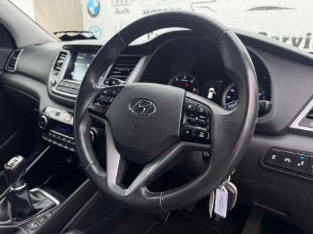 2018 Hyundai Tucson 2.0 CRDI PREMIUM BL/DR 2WD 5DR €17,800 thumbnail