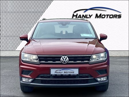 2017 Volkswagen Tiguan - view 2