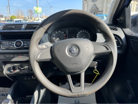 2015 Skoda Fabia - thumbnail 14