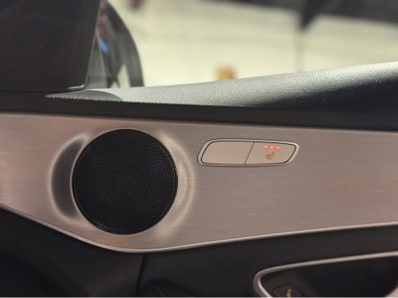 2016 Mercedes-Benz C Class - thumbnail 17