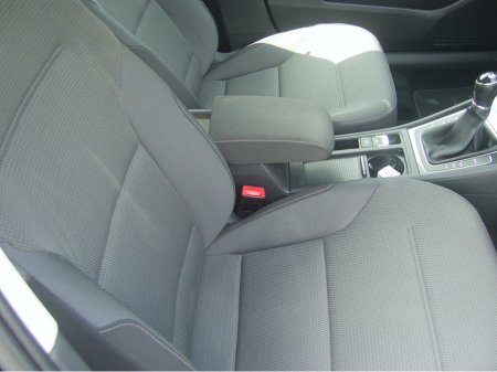 2018 Volkswagen Golf - thumbnail 10