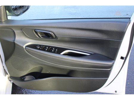 2024 Hyundai i20 i20 Deluxe Plus €22,950 thumbnail