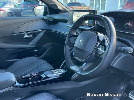 2023 Peugeot 208 Electric 136bhp (50 kWh) GT €19,950 thumbnail