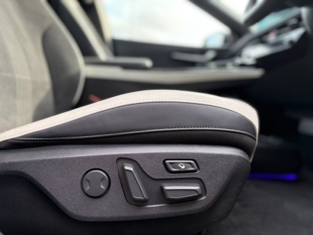 2023 Kia EV6 - thumbnail 10