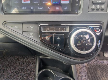 2018 Toyota Aqua - thumbnail 22