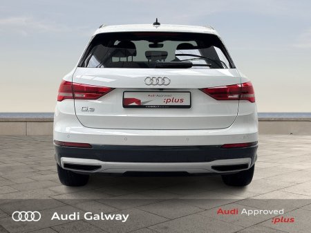 2021 Audi Q3 €449 P/M - 35 TDI 150HP SE A/T €34,450 thumbnail