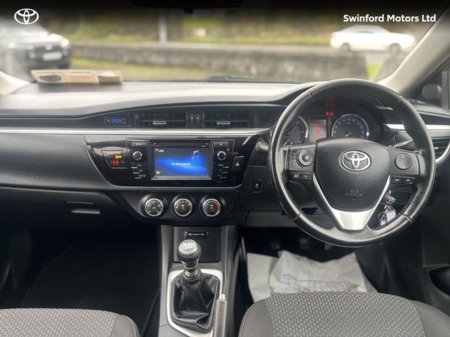 2016 Toyota Corolla - thumbnail 8