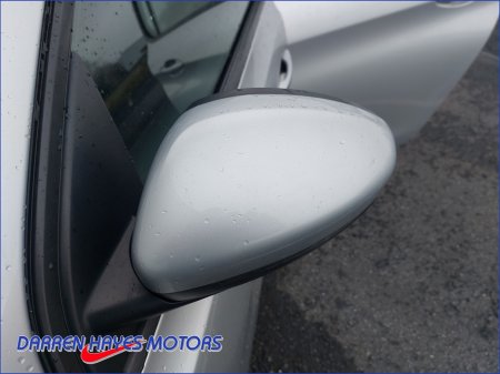 2017 Peugeot 308 - thumbnail 23