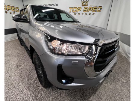 2024 Toyota Hilux Hilux Invicible 2.4tdi auto Double Cab €41,800 thumbnail