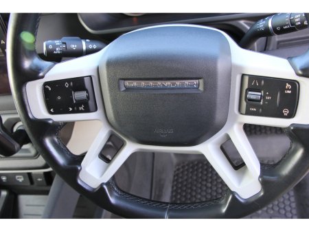 2022 Land Rover Defender - thumbnail 21