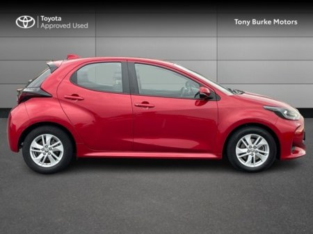 2024 Toyota Yaris - photo 3