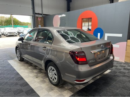 2025 Toyota Corolla - thumbnail 3